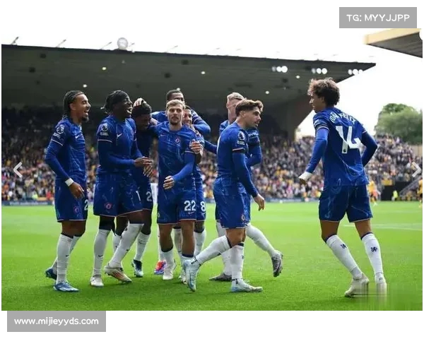 梅开二度费尔南迪尼奥荣膺甘伯杯全场最佳球员带领球队获胜