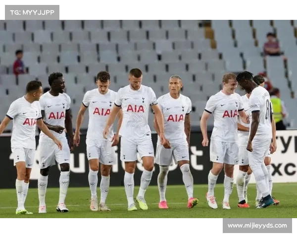 梅开二度费尔南迪尼奥荣膺甘伯杯全场最佳球员带领球队获胜 梅开二度费尔南迪尼奥荣膺甘伯杯全场最佳球员带领球队获胜